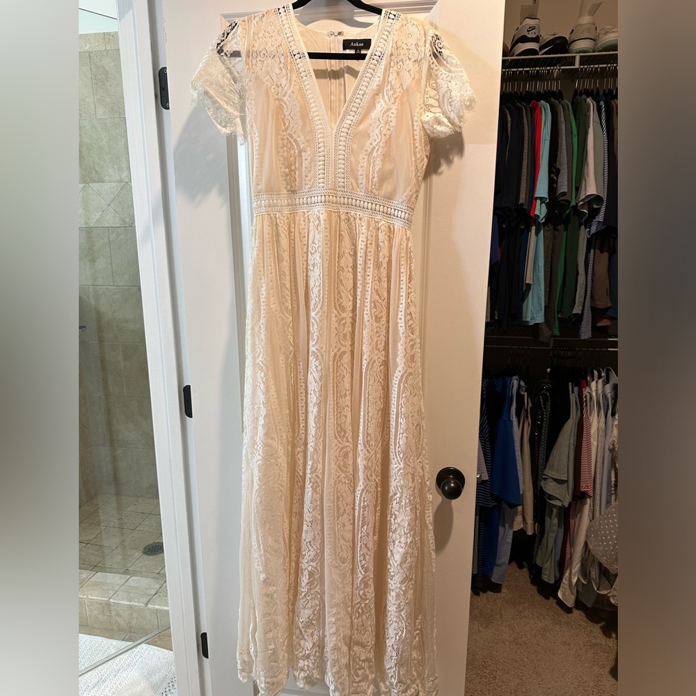 Vici Off White Lace Maxi Dress